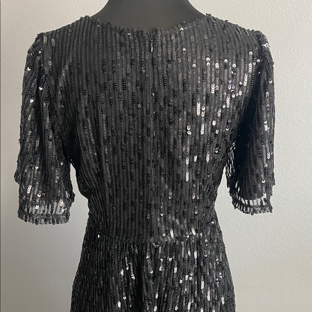 Ivy City Co Elegant Black Midi Dress - Picture 7 of 8